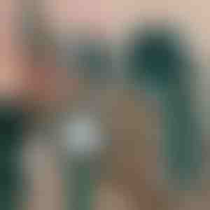 Dobíjecí holicí strojek pro dokonalé oblečení | FUZZOFF